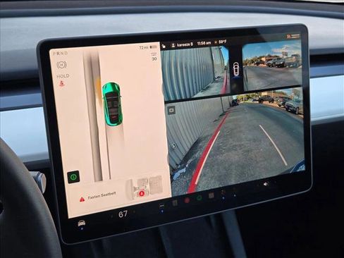 Used 2023 Tesla Model Y Performance image 11