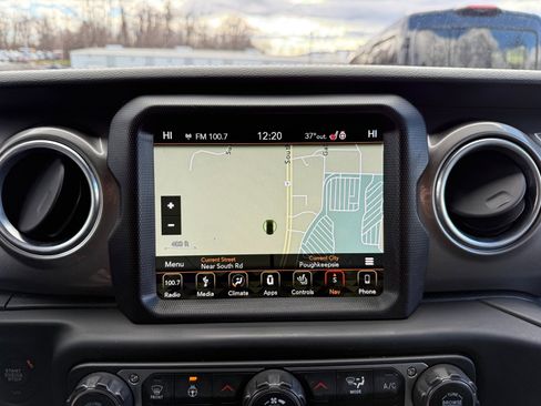 Used 2018 Jeep Wrangler Unlimited Sahara w/ Dual Top Group image 34