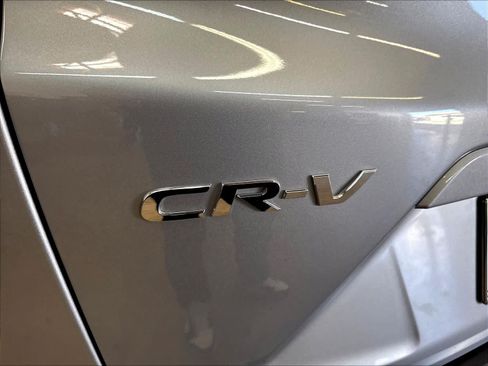 Used 2020 Honda CR-V Touring image 11