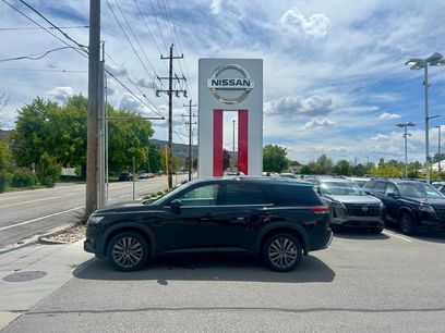 Used 2023 Nissan Pathfinder SL w/ SL Premium Package