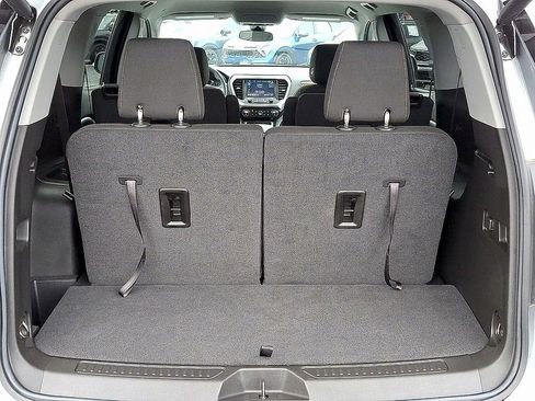 Used 2023 GMC Acadia SLE w/ Driver Convenience Package image 23