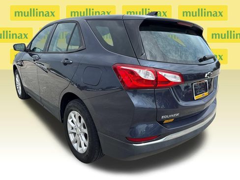 Used 2018 Chevrolet Equinox LS AWD/4WD image 8