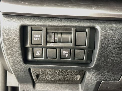 Used 2018 Subaru Crosstrek 2.0i Limited AWD/4WD image 11