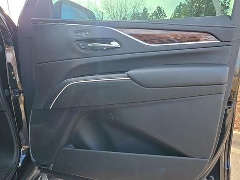 Certified 2023 Cadillac Escalade ESV Premium Luxury image 21