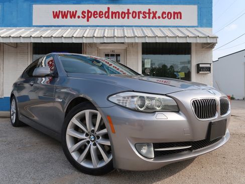 Used 2011 BMW 535i Sedan RWD image 2