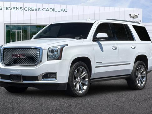Used 2017 GMC Yukon Denali w/ Open Road Package AWD/4WD image 7
