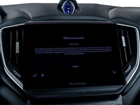 Used 2022 Maserati Ghibli Modena image 54