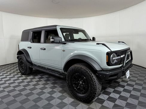 Used 2023 Ford Bronco Wildtrak AWD/4WD image 1