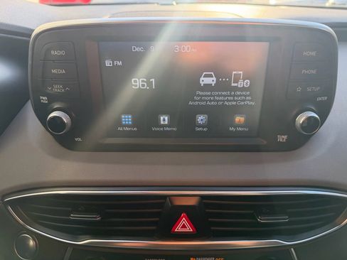 Used 2019 Hyundai Santa Fe SEL image 18