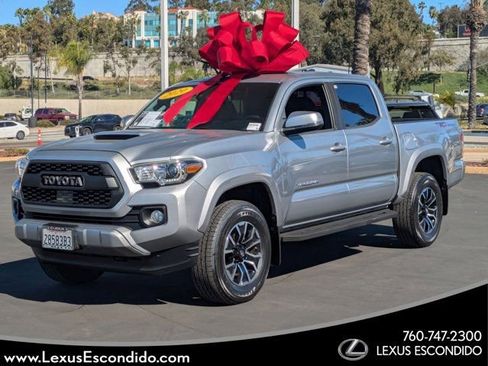 Used 2020 Toyota Tacoma SR5 image 1