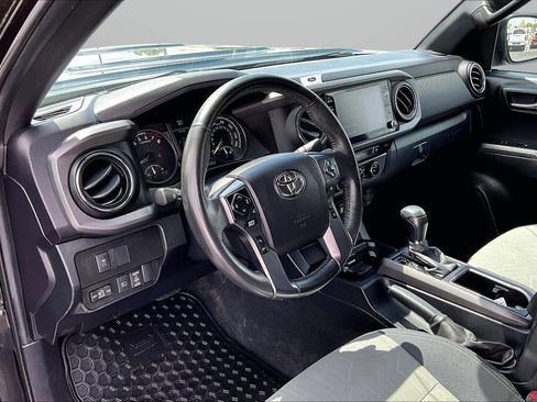 Used 2021 Toyota Tacoma 4x4 Double Cab w/ Tacoma SR5 Package image 20