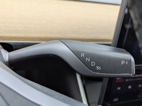 Used 2020 Tesla Model 3 Standard Range Plus image 21