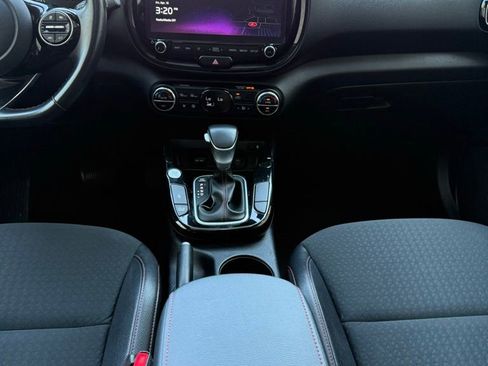 Used 2023 Kia Soul GT-Line FWD image 23
