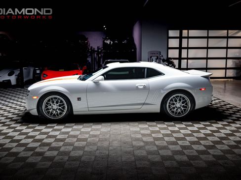 Used 2010 Chevrolet Camaro SS w/ LPO, Ground Effects Package image 50