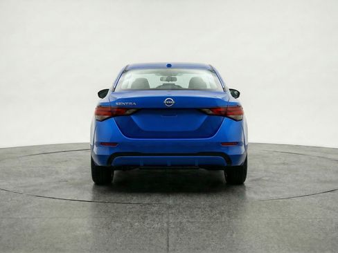 Used 2025 Nissan Sentra SV image 7