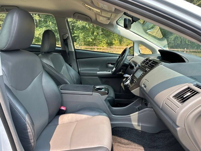 Used 2012 Toyota Prius V Five FWD image 29
