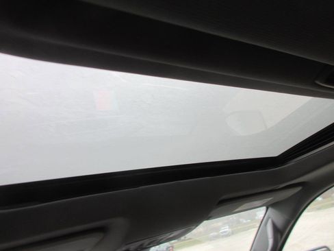 New 2026 GMC Sierra 1500 SLT w/ SLT Premium Plus Package AWD/4WD image 16