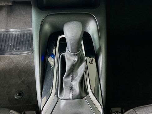 Used 2024 Toyota Corolla LE image 23