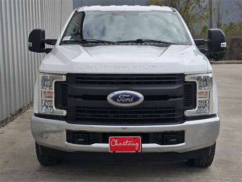 Used 2017 Ford F250 XL w/ Power Equipment Group image 2