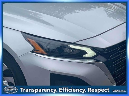 Certified 2025 Nissan Altima 2.5 S image 10