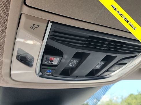Used 2024 Acura MDX SH-AWD image 35