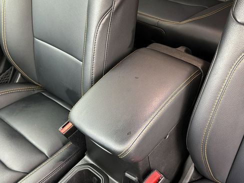 Used 2024 Jeep Wrangler Unlimited Sahara w/ Technology Group image 25