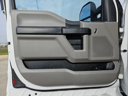 Used 2017 Ford F250 XL w/ Power Equipment Group image 11