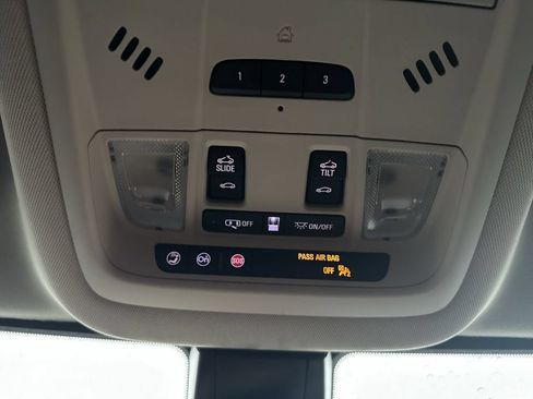 Used 2023 GMC Acadia Denali w/ Black Diamond Edition AWD/4WD image 32