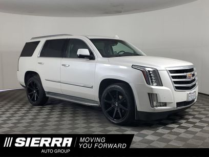 Used 2016 Cadillac Escalade Luxury