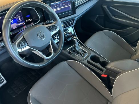 Used 2025 Volkswagen Jetta Sport FWD image 10