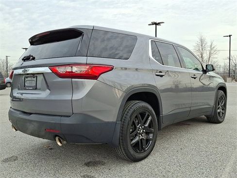 Used 2018 Chevrolet Traverse LS w/ LPO, Black Accent Package image 9