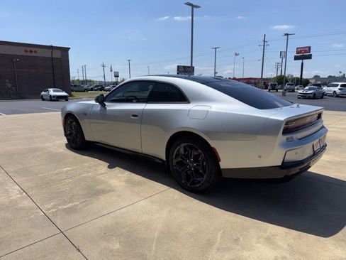 Used 2025 Dodge Charger R/T w/ Quick Order Package 25M R/T image 7