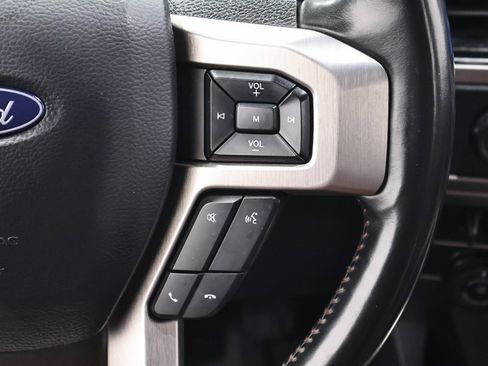 Certified 2022 Ford F450 Platinum w/ FX4 Off-Road Package image 27