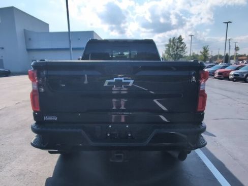 Used 2022 Chevrolet Silverado 2500 LTZ w/ LTZ Plus Package AWD/4WD image 2