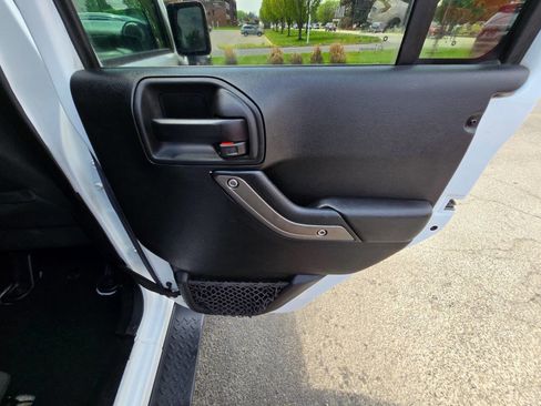 Used 2017 Jeep Wrangler Unlimited Sport w/ Quick Order Package 24S image 28