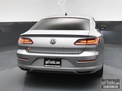 Used 2019 Volkswagen Arteon SE image 5