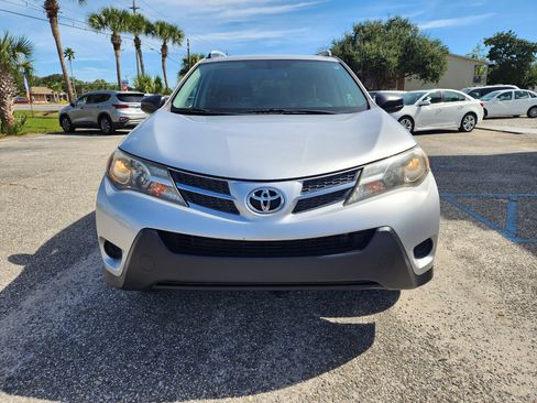 Used 2014 Toyota RAV4 LE image 8