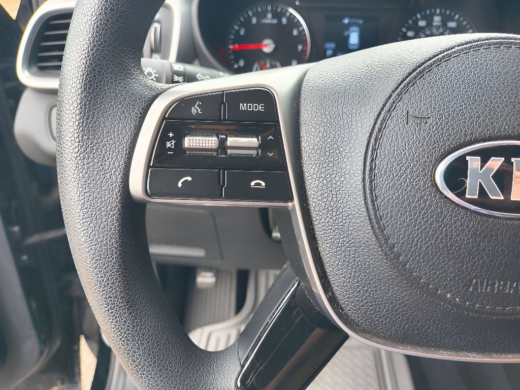 Used 2020 Kia Sorento FWD V6 image 14