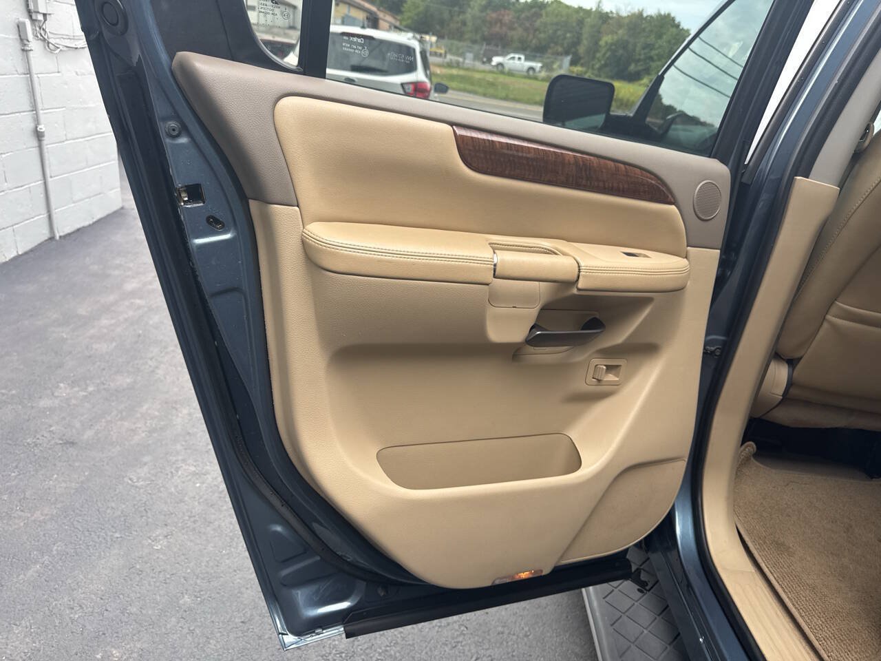 Used 2012 Nissan Armada SL w/ DVD FES Pkg AWD/4WD image 17
