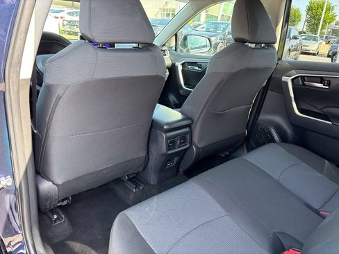 Used 2025 Toyota RAV4 XLE AWD/4WD image 42