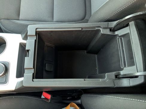 Used 2025 Chevrolet Blazer LT image 28