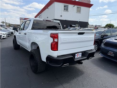 Used 2019 Chevrolet Silverado 1500 Custom Trail Boss w/ Custom Convenience Package image 4