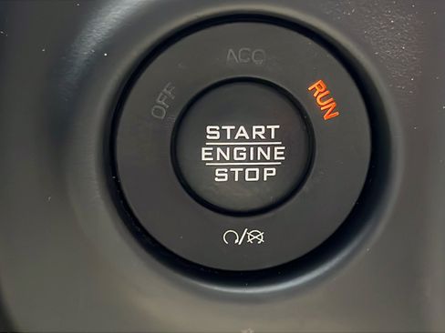 Used 2022 Jeep Wrangler Unlimited Sport AWD/4WD image 26