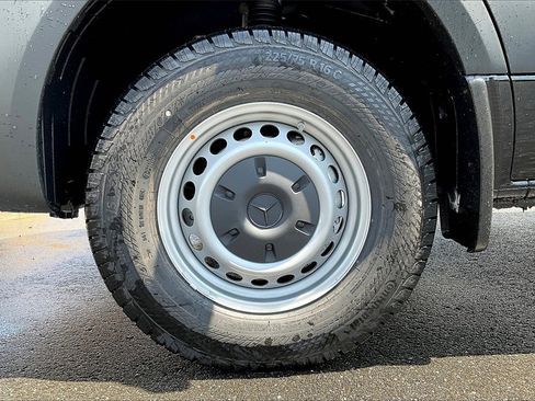 New 2025 Mercedes-Benz Sprinter 3500 image 10