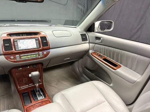 Used 2006 Toyota Camry XLE FWD Sedan 3.0L 6-Cyl image 36