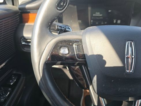 Used 2022 Lincoln Corsair Reserve w/ Equipment Group 201A image 20