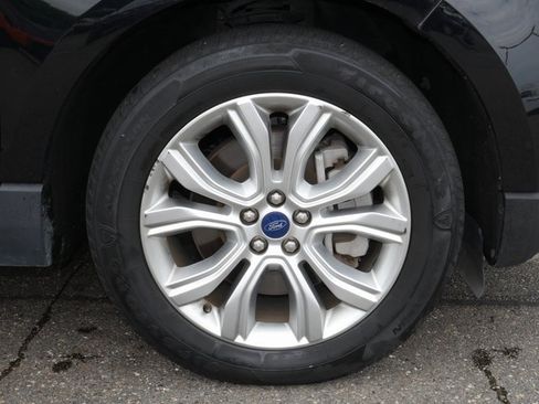 Used 2022 Ford Edge Titanium image 13