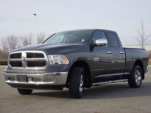 Used 2015 RAM 1500 Classic SLT image 9