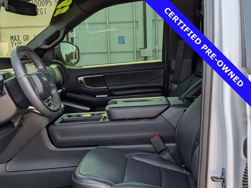 Certified 2025 Ford Expedition Max Platinum w/ Stealth Performance Package AWD/4WD image 24