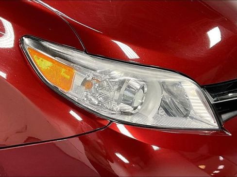 Used 2020 Toyota Sienna LE AWD/4WD image 29